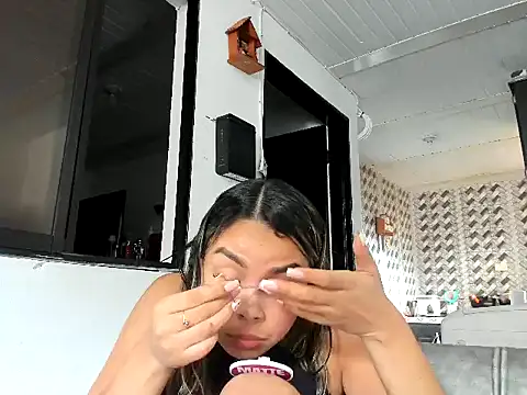 Snapshot of sarita-moree chatting on 04/15/26, 02:02 sarita-moree online show from 04/15/26, 02:02