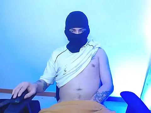 zoro roronoa96 online show from 10/21/25, 11:55