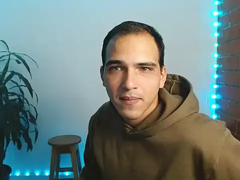 Maax3023 online show from 10/21/25, 01:12