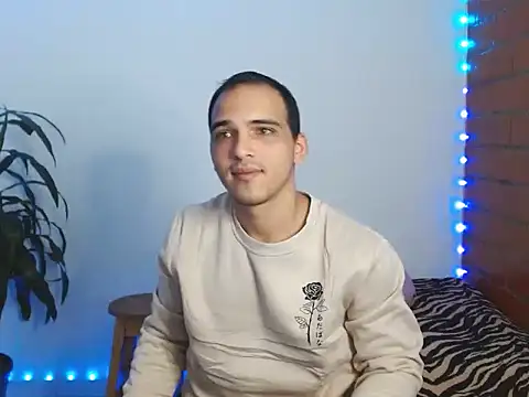 Maax3023 online show from 10/24/25, 01:07