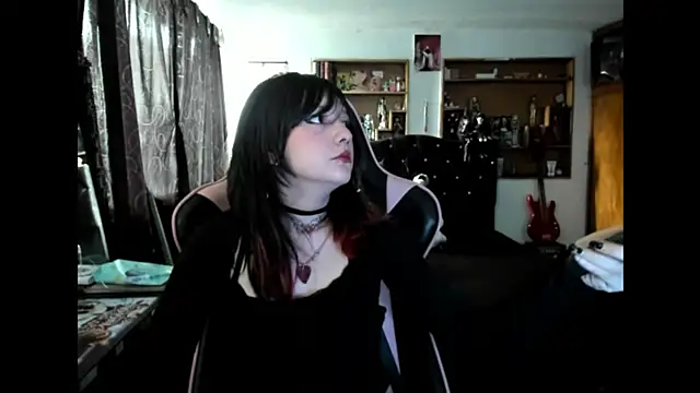 Snapshot of Maki_Zein_ chatting on 12/03/25, 07:56 Maki Zein online show from 12/03/25, 07:56