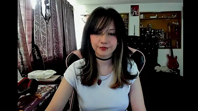 Snapshot of Maki_Zein_ chatting on 02/04/26, 08:03 Maki Zein online show from 02/04/26, 08:03