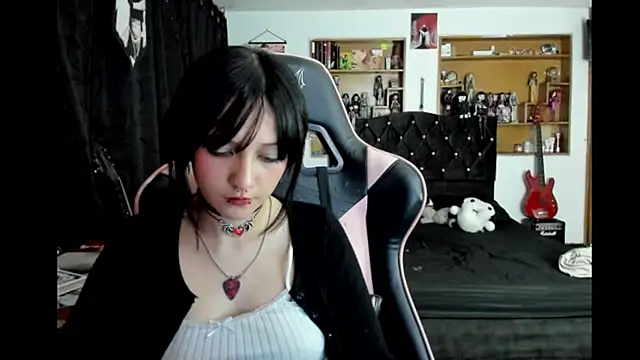 Snapshot of Maki_Zein_ chatting on 03/13/26, 01:12 Maki Zein online show from 03/13/26, 01:12