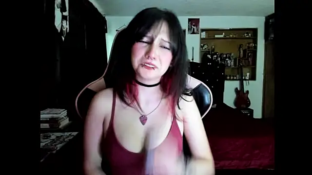 Snapshot of Maki_Zein_ chatting on 04/02/26, 11:13 Maki Zein online show from 04/02/26, 11:13