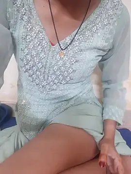 Snapshot of Khushi_rani chatting on 04/05/26, 04:20 Khushi rani online show from 04/05/26, 04:20