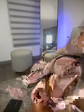 Snapshot of Samanthfox4444_ chatting on 10/18/25, 03:20 Samanthfox4444 online show from 10/18/25, 03:20