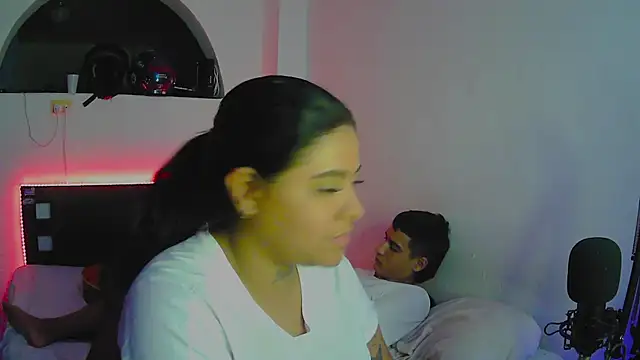 Snapshot of AnyRUSSO chatting on 10/25/25, 05:48 AnyRUSSO online show from 10/25/25, 05:48