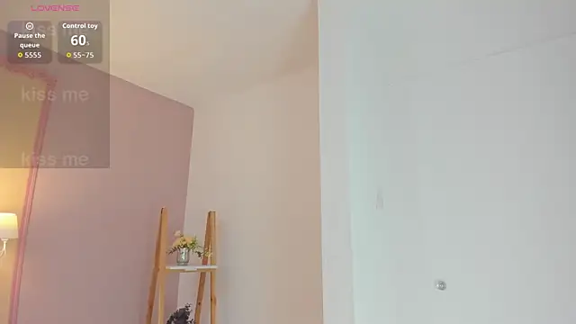 Snapshot of _naylaa_ chatting on 03/31/26, 11:05 naylaa online show from 03/31/26, 11:05