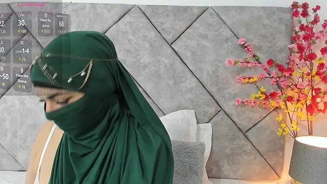 Snapshot of _naylaa_ chatting on 04/10/26, 03:12 naylaa online show from 04/10/26, 03:12