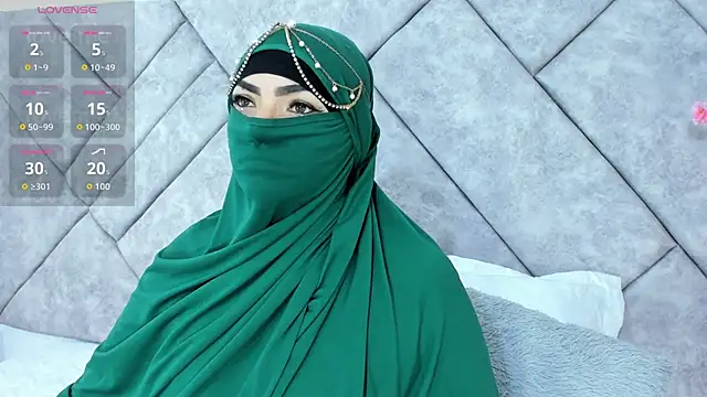 Snapshot of _naylaa_ chatting on 04/12/26, 03:00 naylaa online show from 04/12/26, 03:00