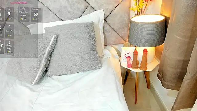 Snapshot of _naylaa_ chatting on 04/23/26, 04:14 naylaa online show from 04/23/26, 04:14