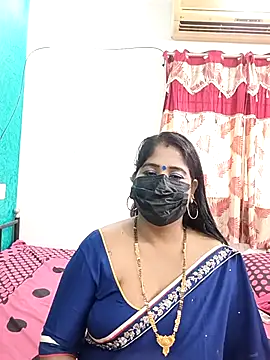 tamil-aunt online show from 11/12/25, 03:51