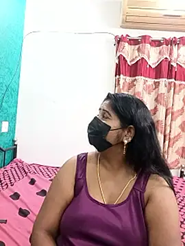 tamil-aunt online show from 12/13/25, 07:53