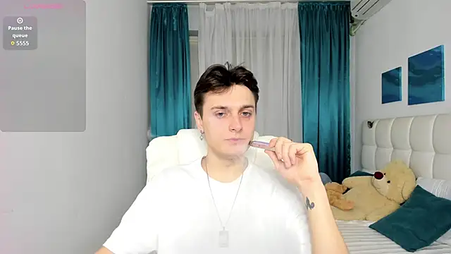 GGimperator  online show from 12/01/25, 10:31