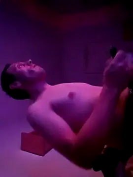 aripuppi95 online show from 11/10/25, 11:59