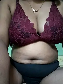 Snapshot of Mowri-20 chatting on 11/18/25, 04:28 Mowri-20 online show from 11/18/25, 04:28