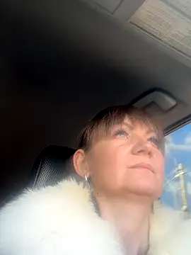 Snapshot of Butterfly8385 chatting on 10/19/25, 08:37 Butterfly8385 online show from 10/19/25, 08:37