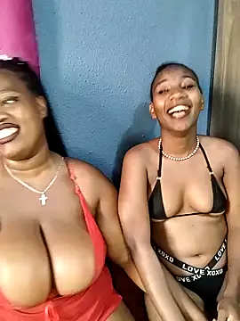 Snapshot of SweetBedroomEyez chatting on 04/09/26, 12:32 SweetBedroomEyez online show from 04/09/26, 12:32