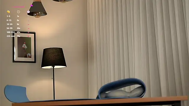 Snapshot of MonetLeitman chatting on 11/24/25, 01:05 MonetLeitman online show from 11/24/25, 01:05