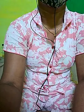 Snapshot of tamil_kanaka chatting on 03/25/26, 04:24 tamil kanaka online show from 03/25/26, 04:24