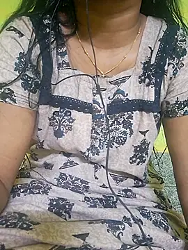 Snapshot of tamil_kanaka chatting on 05/14/26, 06:09 tamil kanaka online show from 05/14/26, 06:09