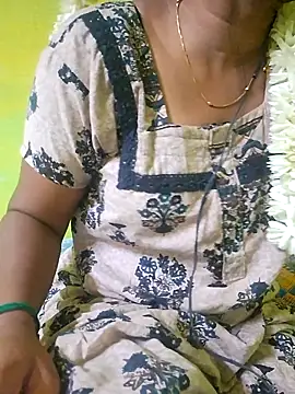 Snapshot of tamil_kanaka chatting on 06/11/26, 02:11 tamil kanaka online show from 06/11/26, 02:11