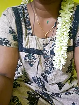 Snapshot of tamil_kanaka chatting on 07/09/26, 04:00 tamil kanaka online show from 07/09/26, 04:00