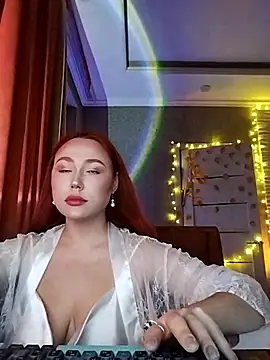 LolaMint  online show from 12/03/25, 01:09