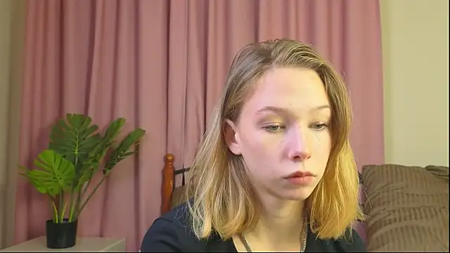 LilyVoise online show from 10/21/25, 12:28