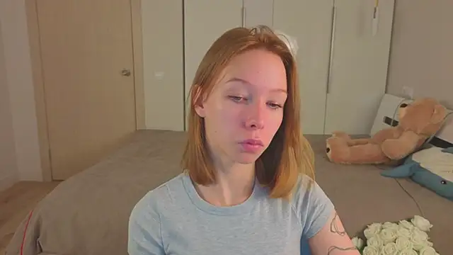 LilyVoise online show from 11/03/25, 11:44