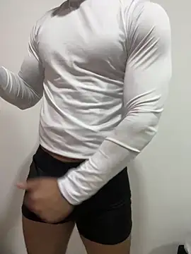 Snapshot of LianScott_ chatting on 10/15/25, 08:20 LianScott online show from 10/15/25, 08:20