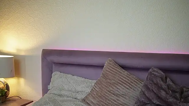 JoelleApril online show from 05/31/26, 07:04
