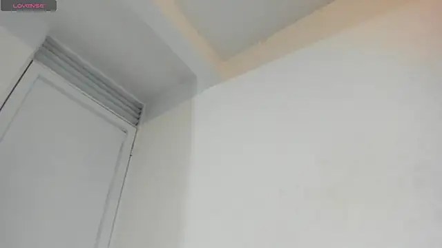 Snapshot of mis-violetha chatting on 11/04/25, 01:05 mis-violetha online show from 11/04/25, 01:05