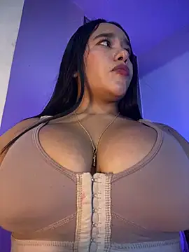 Snapshot of mis-violetha chatting on 05/16/26, 12:29 mis-violetha online show from 05/16/26, 12:29