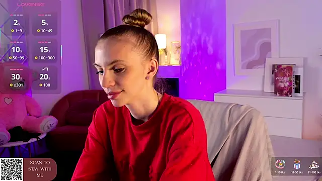 Snapshot of mia_silkk chatting on 04/10/26, 06:29 mia silkk online show from 04/10/26, 06:29