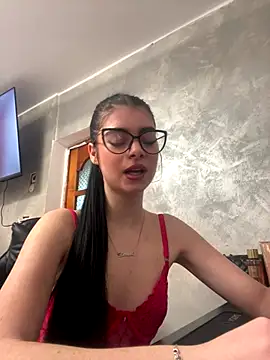 MissHerra2 online show from 11/26/25, 12:17