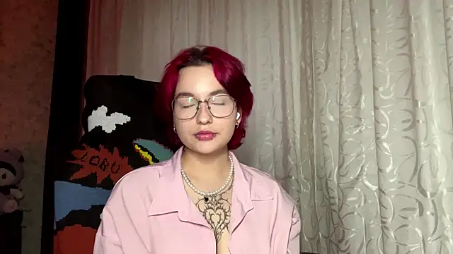 TheaBertch online show from 10/19/25, 01:56