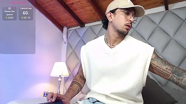 Liam Espinoza online show from 10/29/25, 07:59