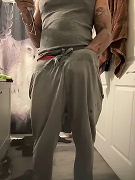 Snapshot of MrDLlongcrippler10inch chatting on 10/24/25, 05:09 MrDLlongcrippler10inch online show from 10/24/25, 05:09