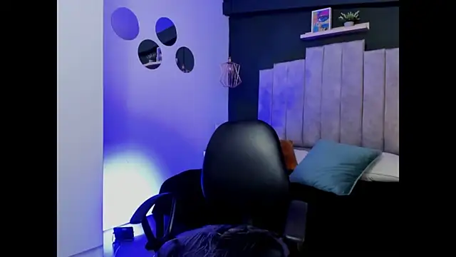 Snapshot of Maite_black chatting on 11/12/25, 02:45 Maite black online show from 11/12/25, 02:45