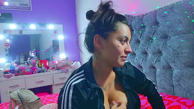 Liisaa Kiss online show from 03/06/26, 10:39