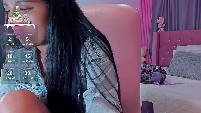 Briseida-White online show from 12/18/25, 07:53