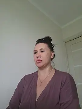 Snapshot of Ambika_beauty chatting on 05/17/26, 03:52 Ambika beauty online show from 05/17/26, 03:52