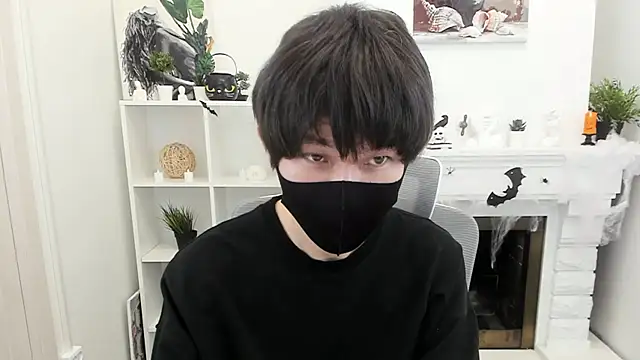 ShyAzianBoy online show from 10/24/25, 12:45