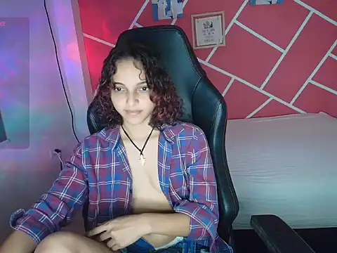 Snapshot of sweety_dreambaby chatting on 10/14/25, 08:09 sweety dreambaby online show from 10/14/25, 08:09