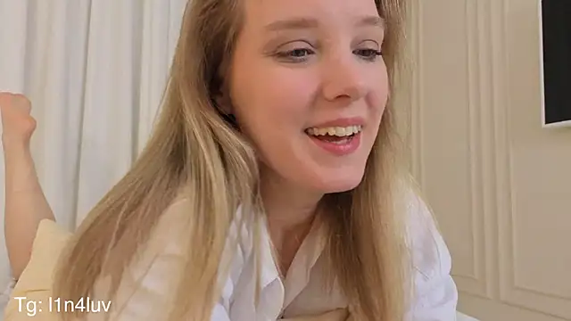 Snapshot of AIicaparkerc chatting on 12/15/25, 08:46 AIicaparkerc online show from 12/15/25, 08:46