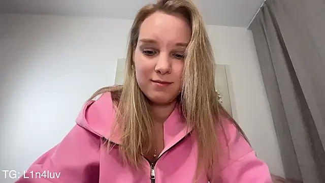 AIicaparkerc online show from 04/09/26, 04:56