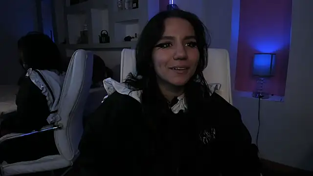 HollyPeach online show from 04/02/26, 01:09