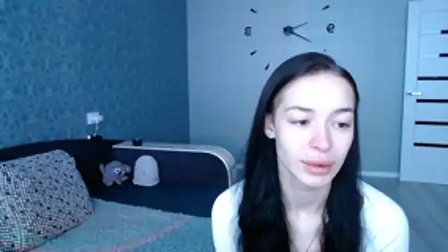 Snapshot of Daphne_Darkthorn chatting on 11/20/25, 08:36 Daphne Darkthorn online show from 11/20/25, 08:36