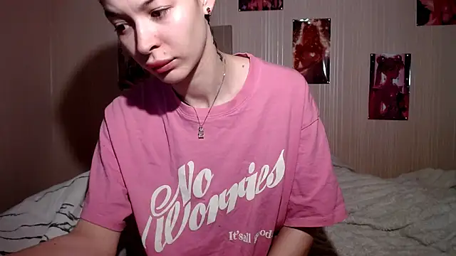 Snapshot of Daphne_Darkthorn chatting on 04/10/26, 08:30 Daphne Darkthorn online show from 04/10/26, 08:30